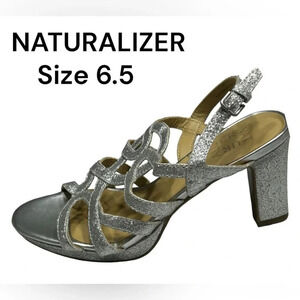 NATURALIZER heel shoes women  sz 6.5 .silver glitter platform,strappy,cut outs